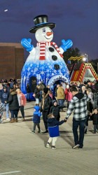 snowman igloo bounce house crowd Snowman Igloo Bounce House Rental