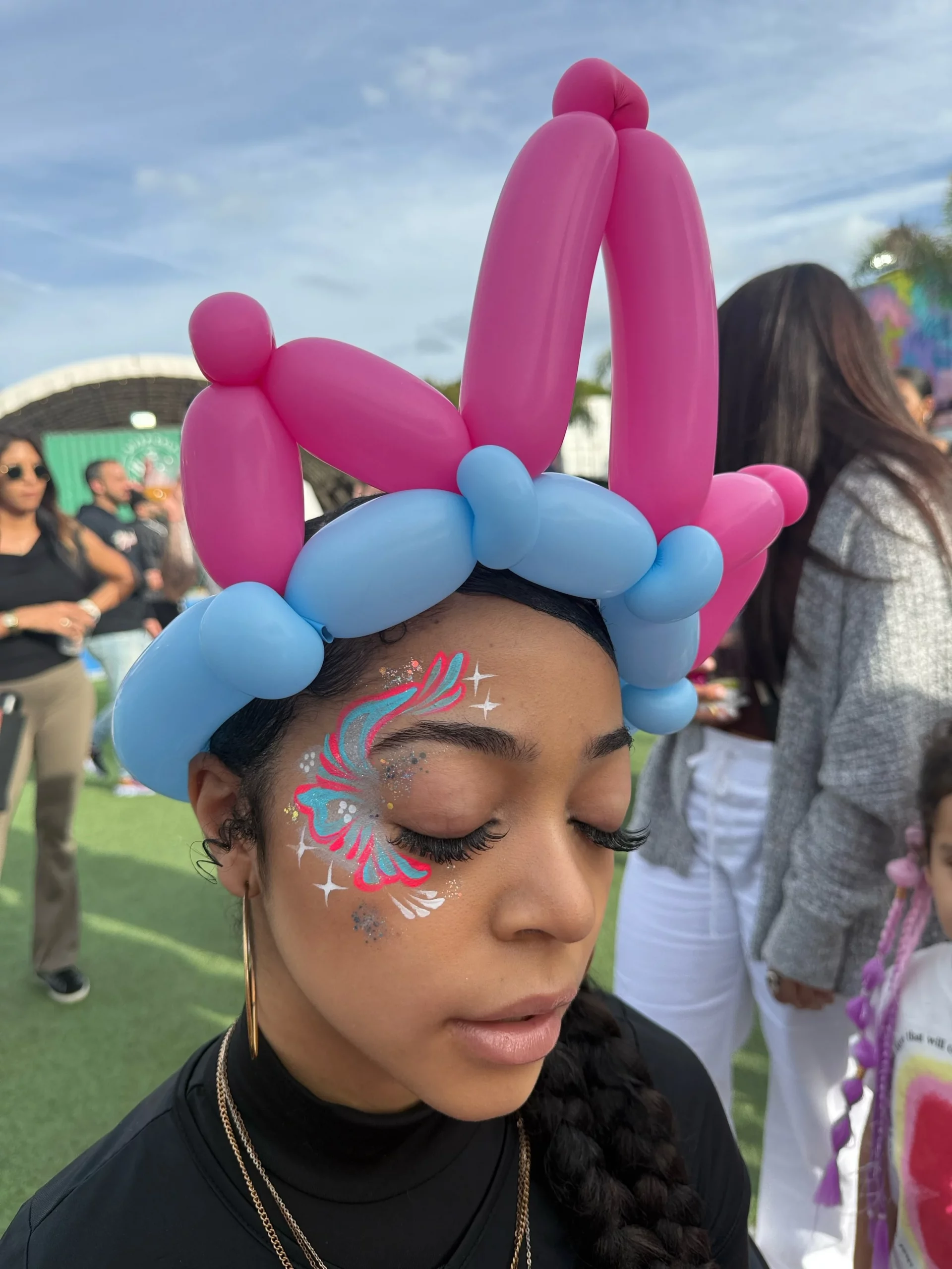 Balloon Twisting