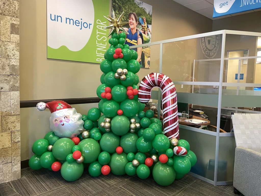 Christmas Balloons and Decor