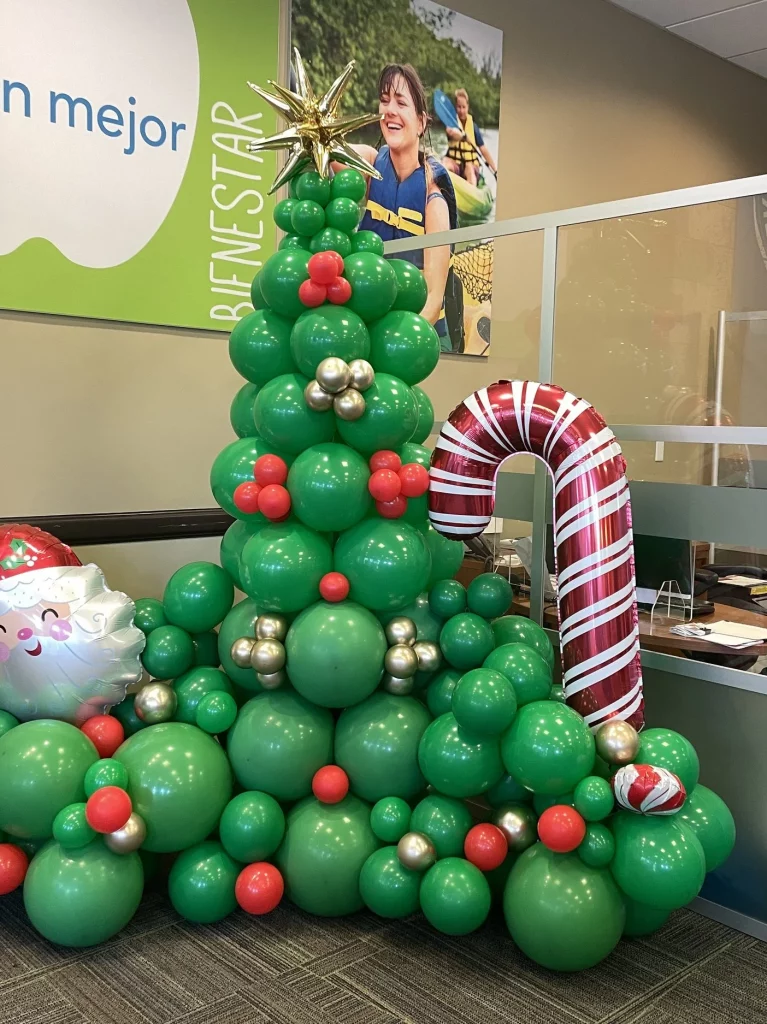 Christmas Balloons and Decor