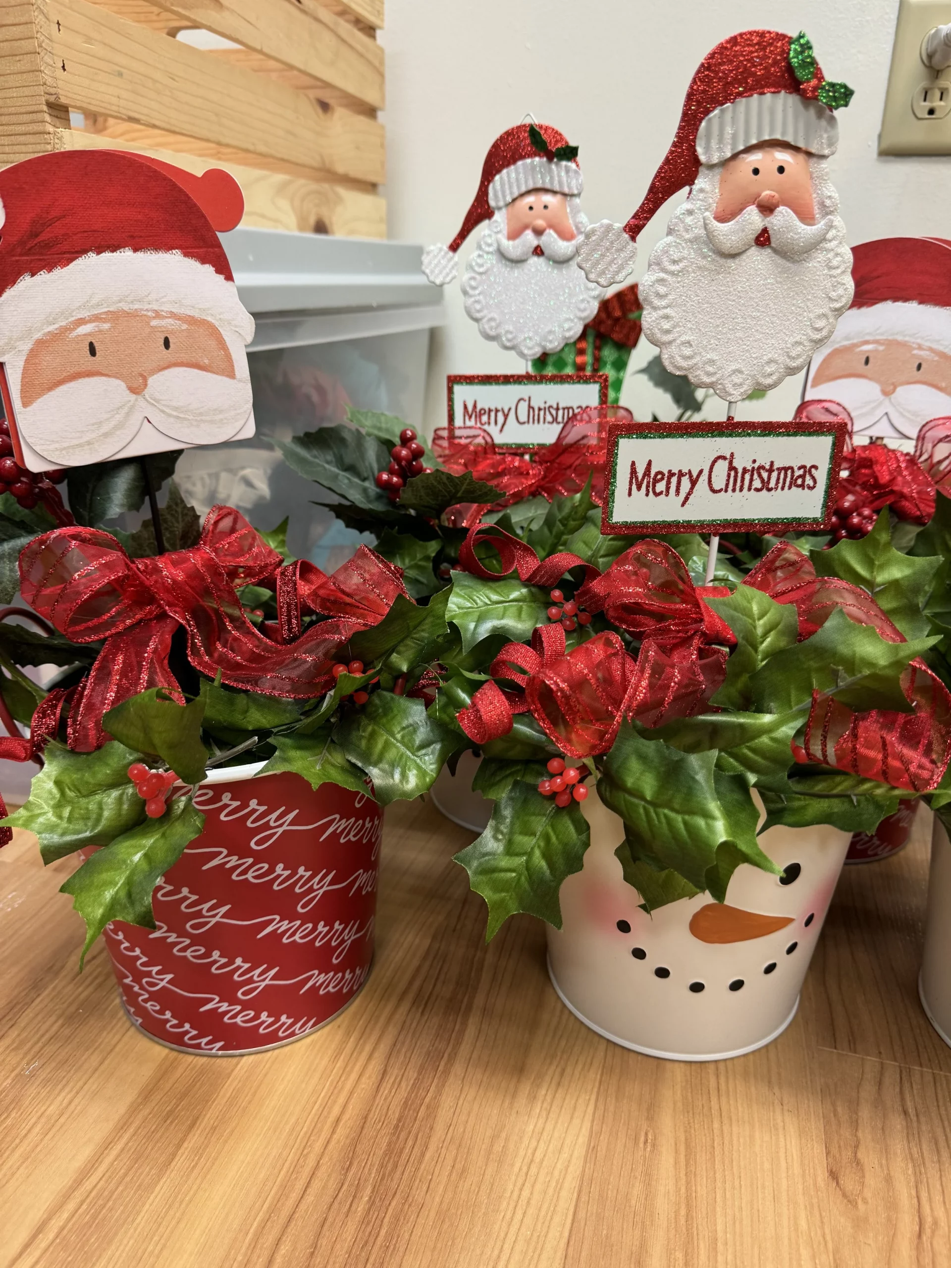 Christmas Balloons and Decor